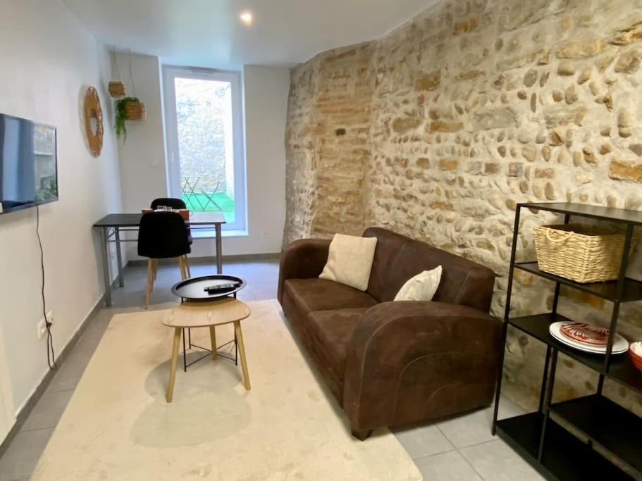 Vaste Appartement Renove - Centre Ville Bourg-en-Bresse Exterior foto